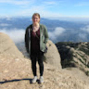 Meet your Posher, Lara